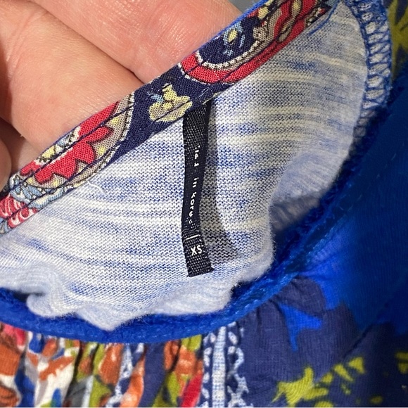 ANTHROPOLOGIE AKEMI + KIN Women’s Blue Floral Print Bow Tie Knit Top XS - Picture 4 of 7